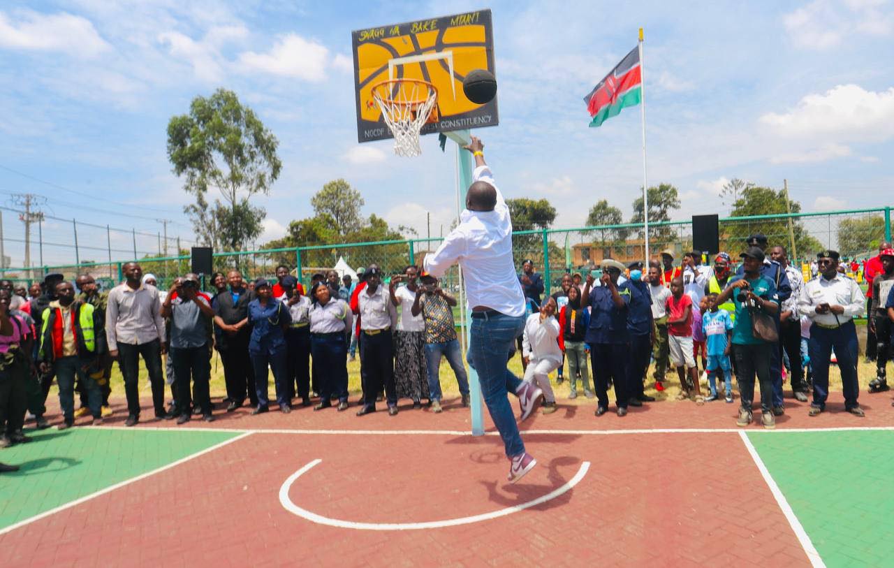 Basketball court Image